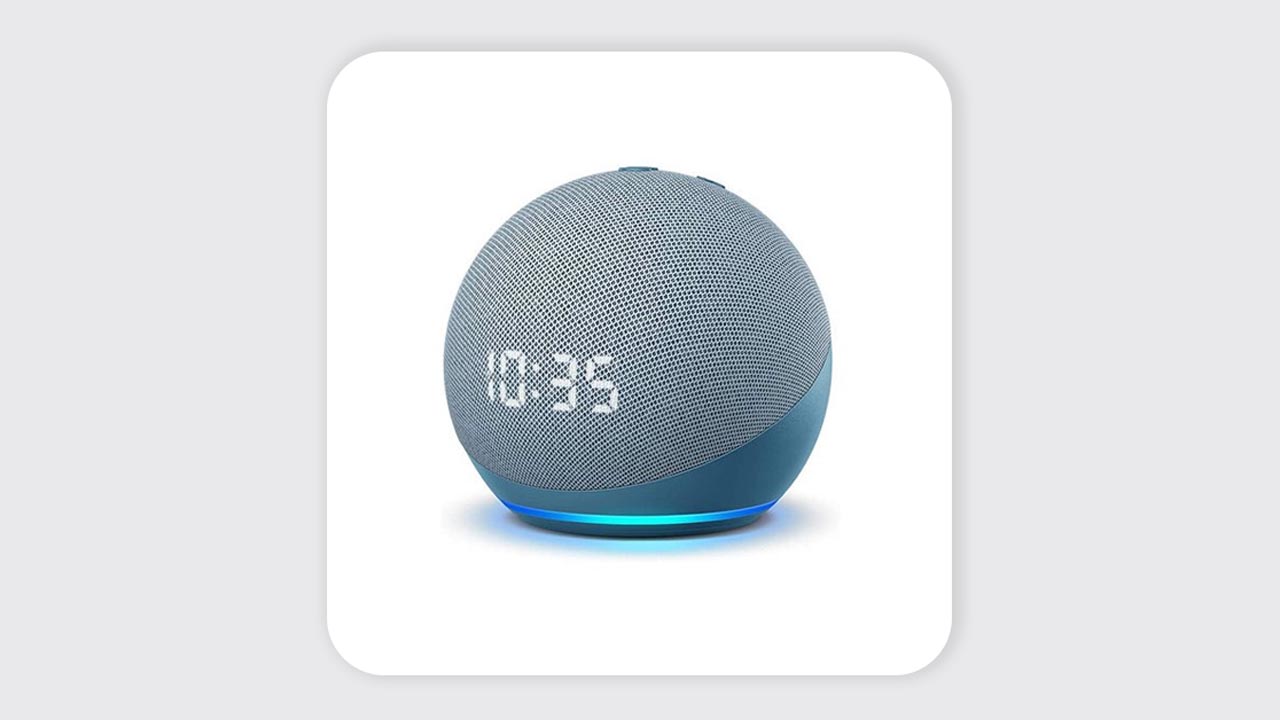 Amazon Echo Dot with Smart Plug controlling a lamp, showcasing an easy smart home setup for beginners.