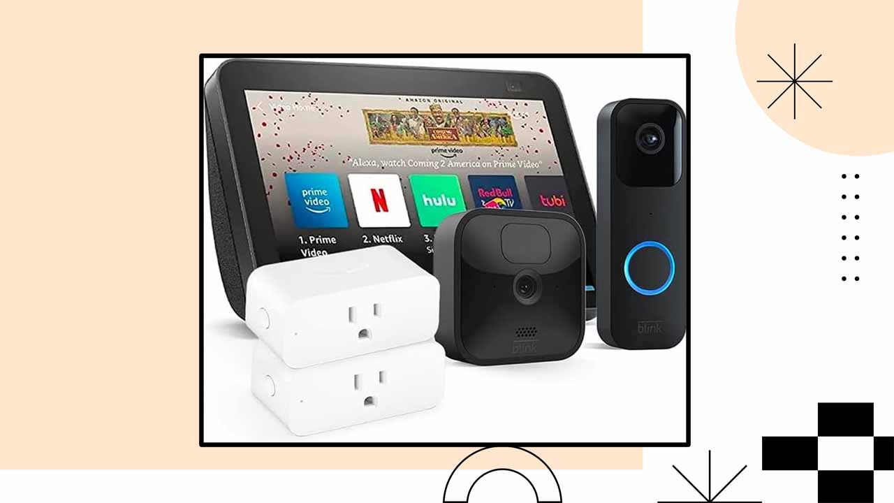 Amazon Echo Show 8 with Smart Plug Bundle.