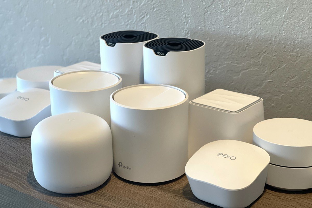 Mesh compatible WiFi extender creating seamless whole-home coverage